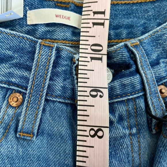 MSRP $108 NWT 24x28 High Rise Levi’s Wedgie Icon Fit Jeans In Athens Asleep - Picture 11 of 14